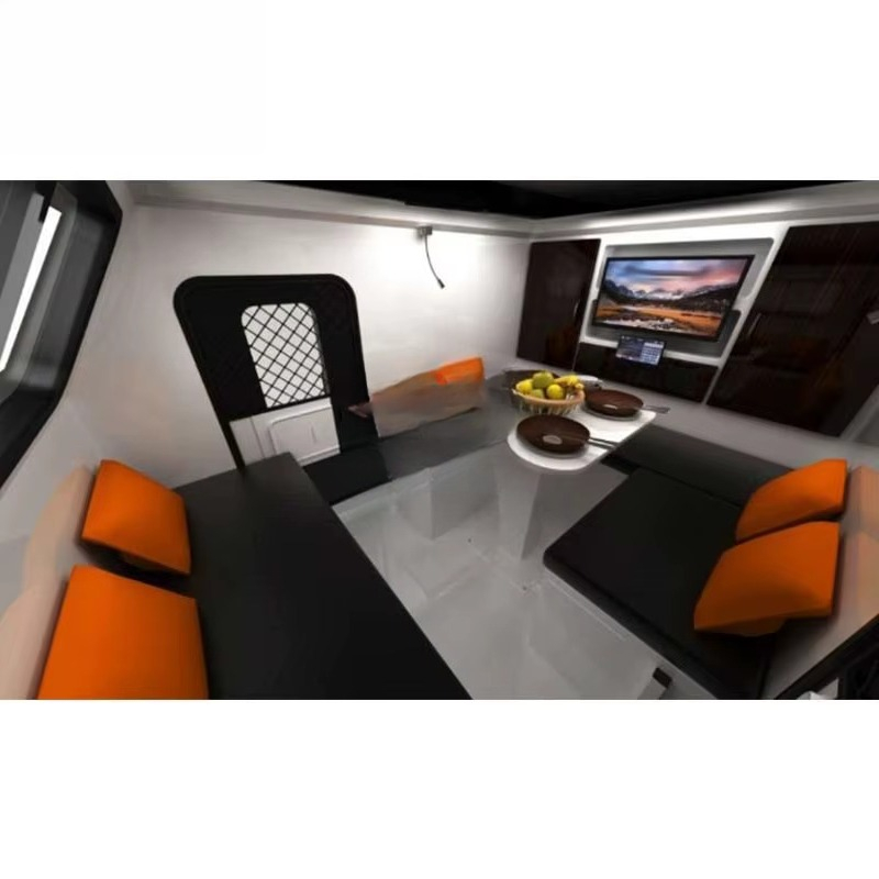 Lekka przyczepa kempingowa Otr – Kitchen Up recenzja i cena